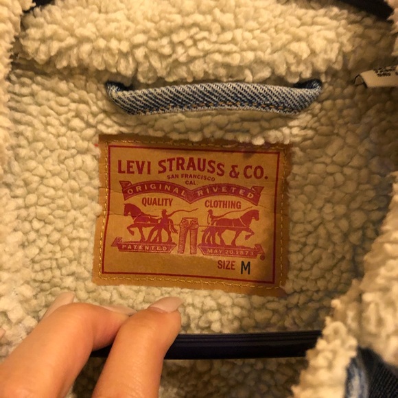 levi’s original sherpa denim jacket - Picture 3 of 4